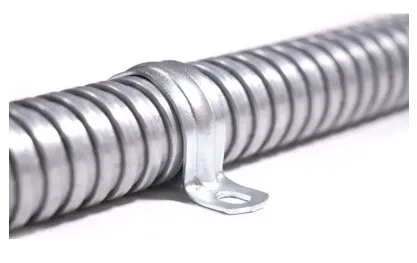 СКОБА МЕТАЛЛИЧЕСКАЯ ОДНОЛАПКОВАЯ СМО D10-11 ММ С ОТВЕРСТИЕМ (100 ШТ/УП)