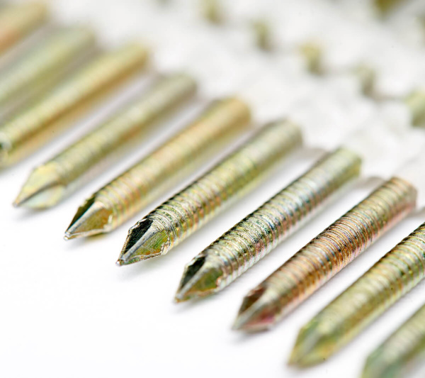 Купить реечные гвозди 21 градус 64х2,8 мм по дереву с быстрой доставкой по России